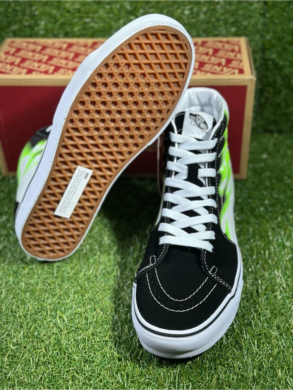 Vans SK8 H  Flame , Black & Neon Green Flame/White, Men’s 10.5, VN0A4U3CXEY